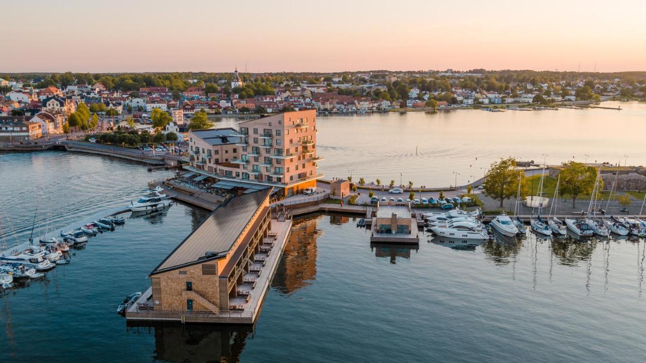Slottsholmen Hotell Och Restaurang Vastervik Ngoại thất bức ảnh