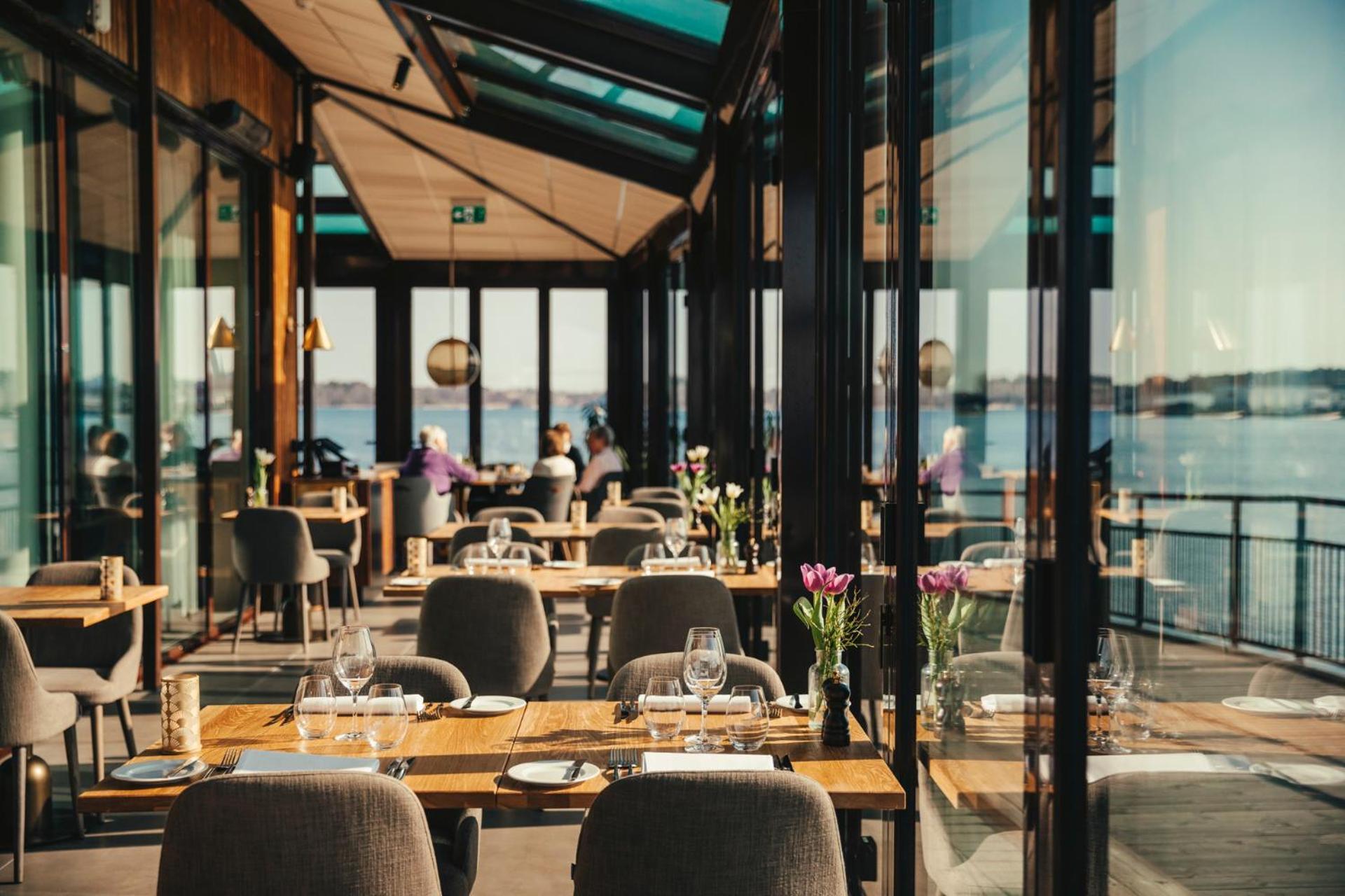 Slottsholmen Hotell Och Restaurang Vastervik Ngoại thất bức ảnh