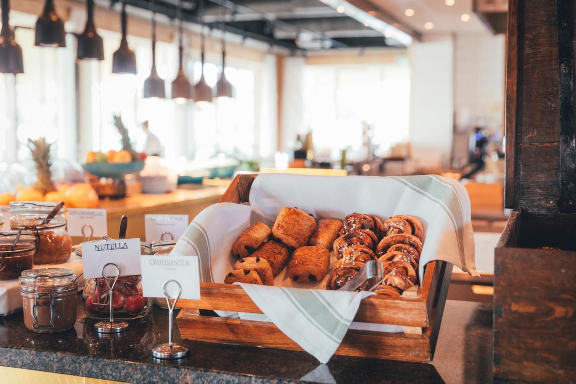 Slottsholmen Hotell Och Restaurang Vastervik Ngoại thất bức ảnh