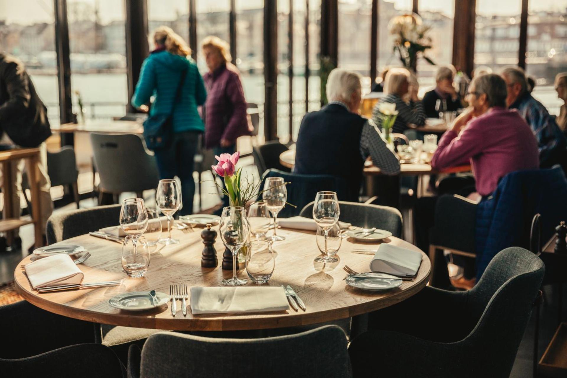 Slottsholmen Hotell Och Restaurang Vastervik Ngoại thất bức ảnh