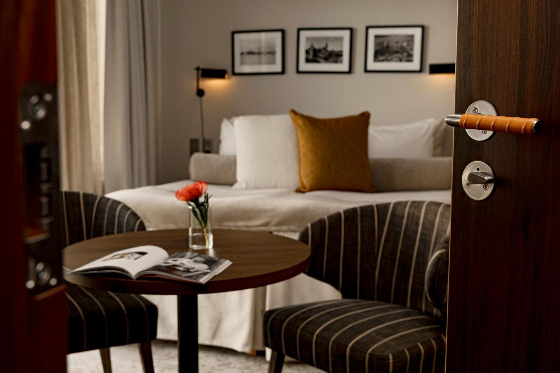 Slottsholmen Hotell Och Restaurang Vastervik Ngoại thất bức ảnh