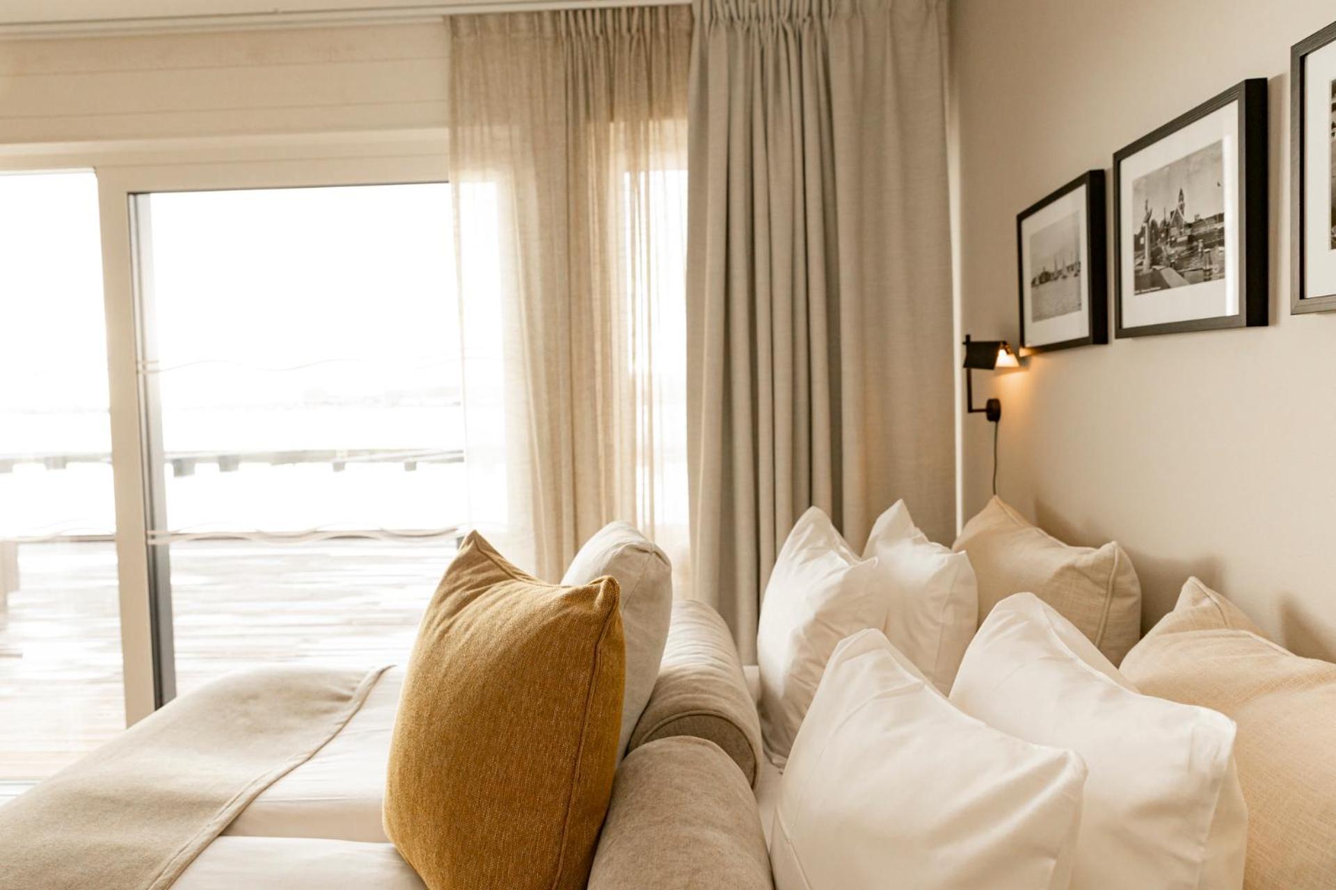 Slottsholmen Hotell Och Restaurang Vastervik Ngoại thất bức ảnh