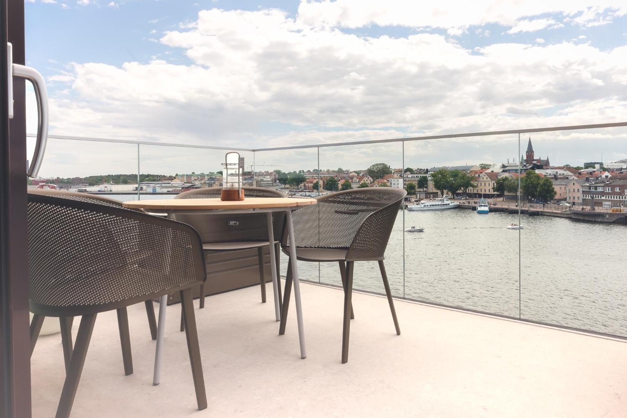 Slottsholmen Hotell Och Restaurang Vastervik Ngoại thất bức ảnh