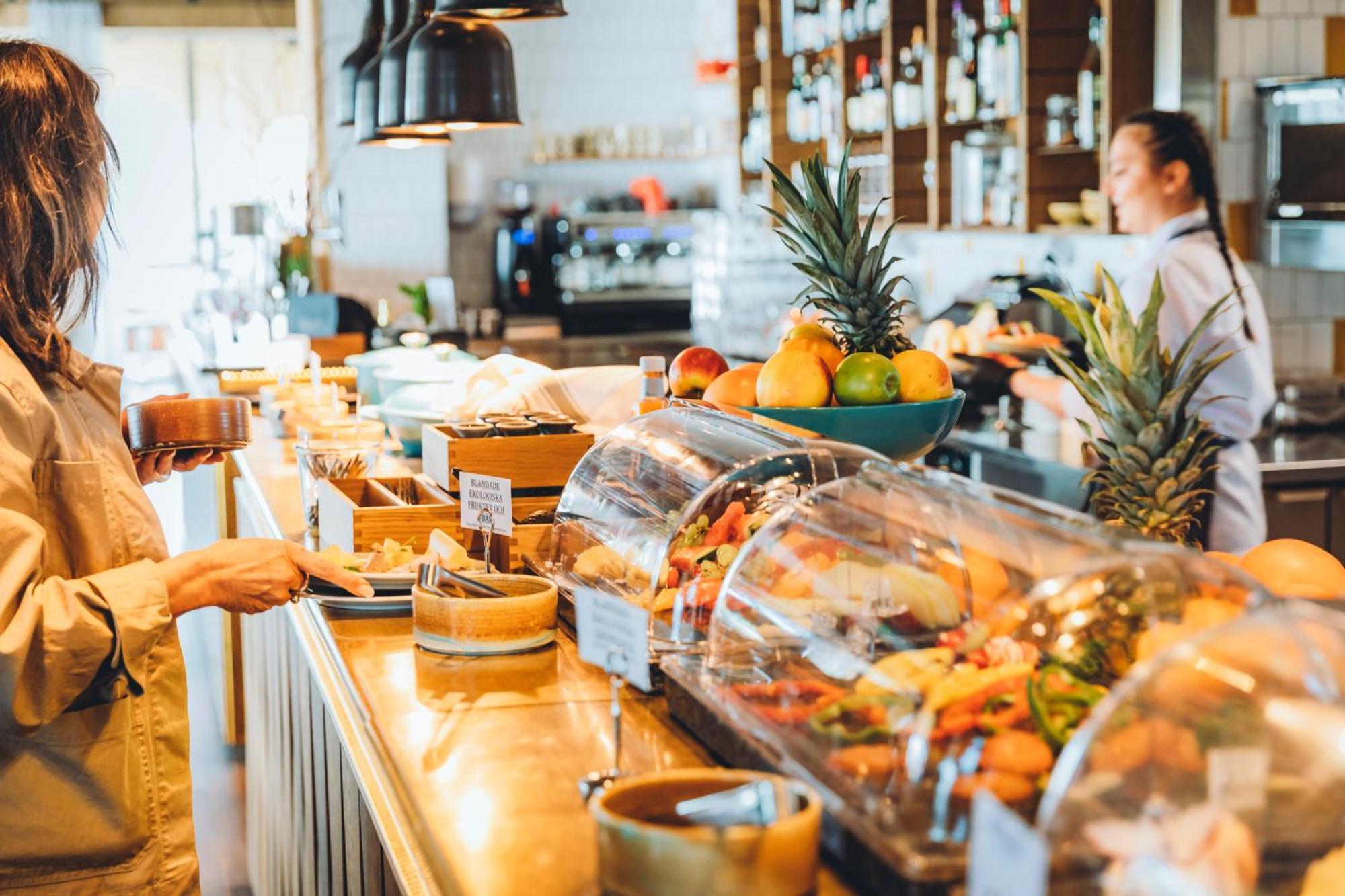 Slottsholmen Hotell Och Restaurang Vastervik Ngoại thất bức ảnh