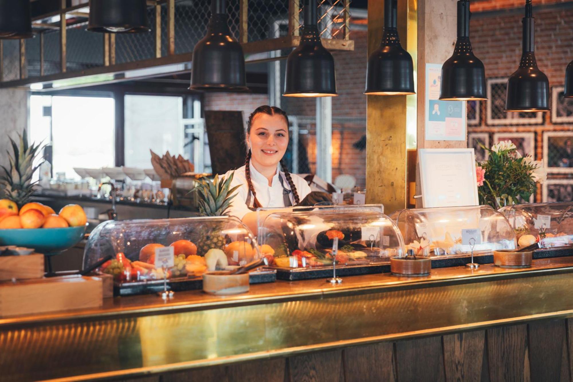 Slottsholmen Hotell Och Restaurang Vastervik Ngoại thất bức ảnh